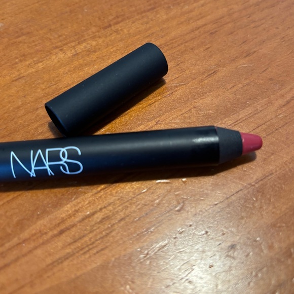 NARS Velvet Matte Lip Pencil Dolce Vita - Picture 6 of 16
